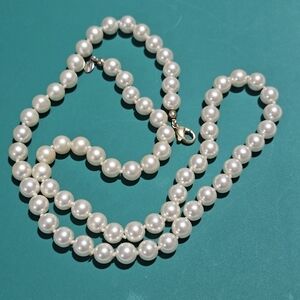 Vintage Classic Pearl Necklace
